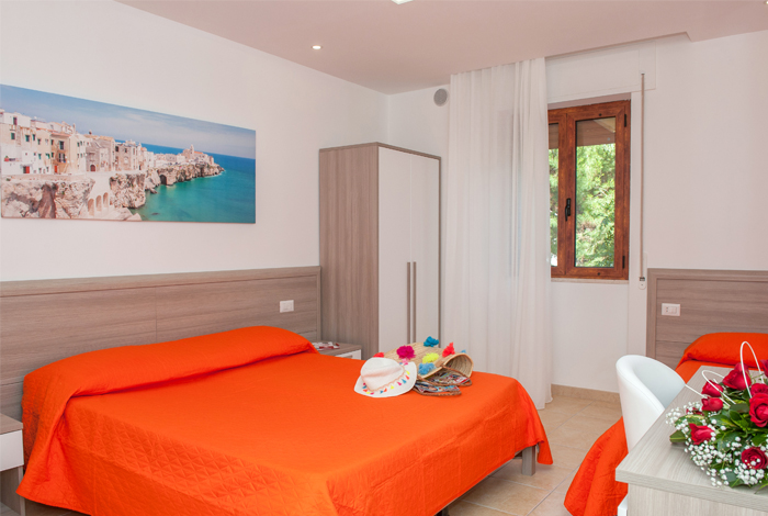 Camere-triple-albergo-san-giorgio-vieste
